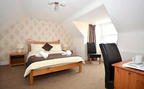 Varis House Bed & Breakfast 2*